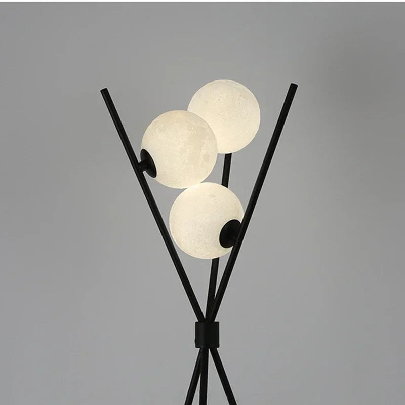LUNA LAMP